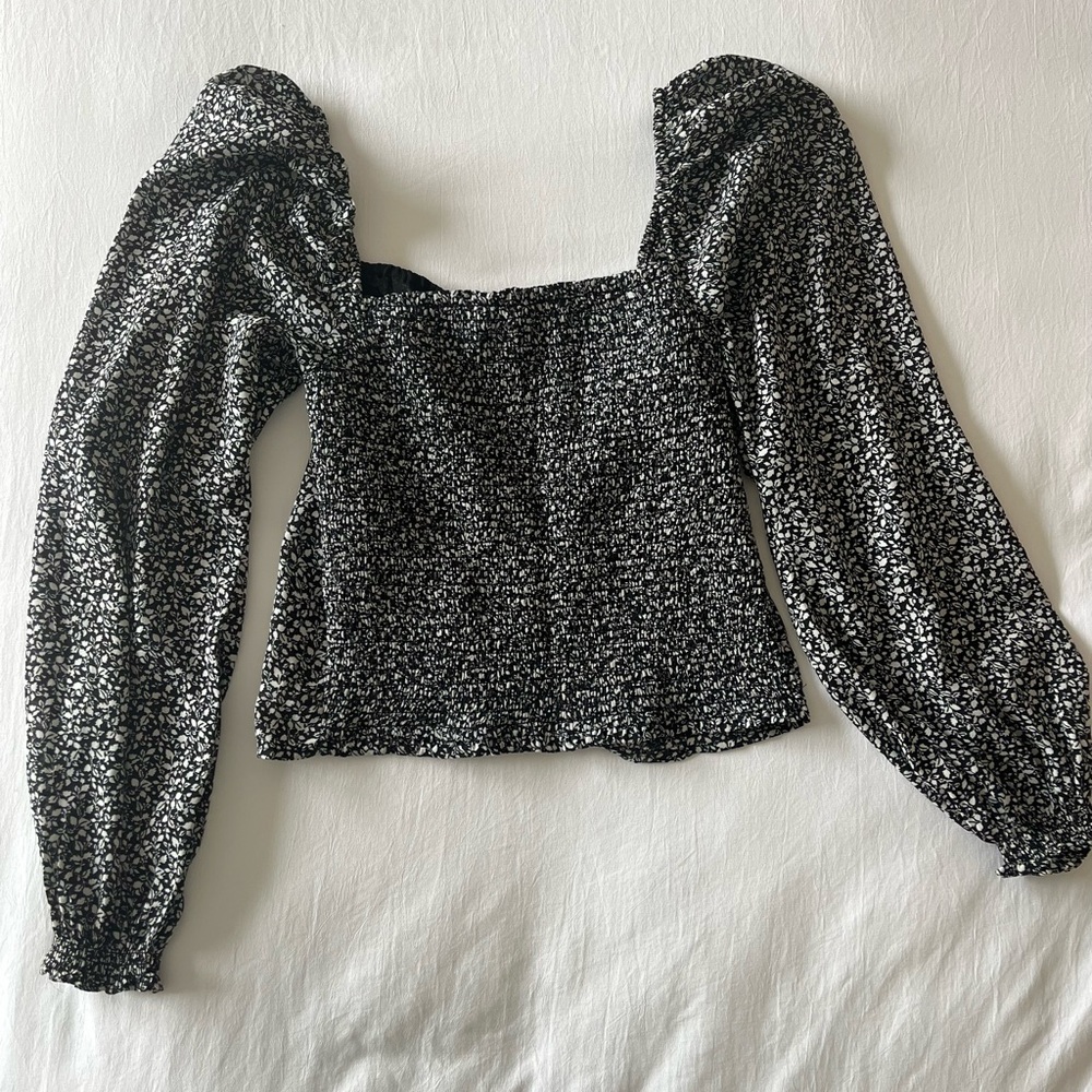 Abercrombie Black and White Long Sleeve Square Neck Top Size Small - Picture 4 of 7
